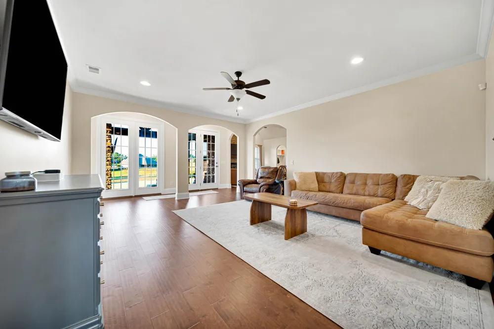 711 Shute Ln Hendersonville, TN 37075