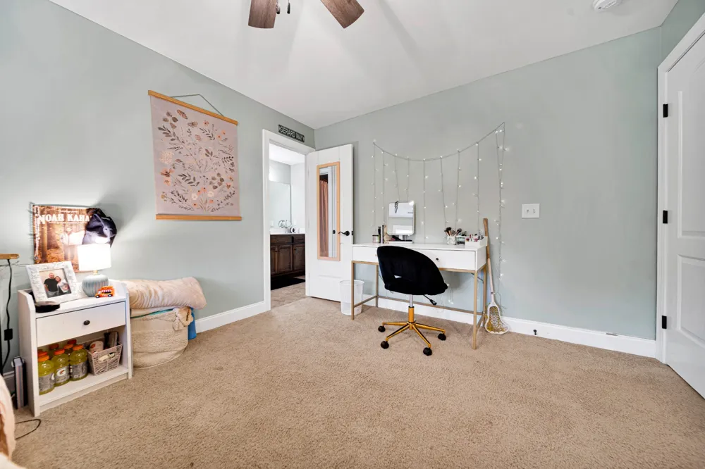 711 Shute Ln Hendersonville, TN 37075