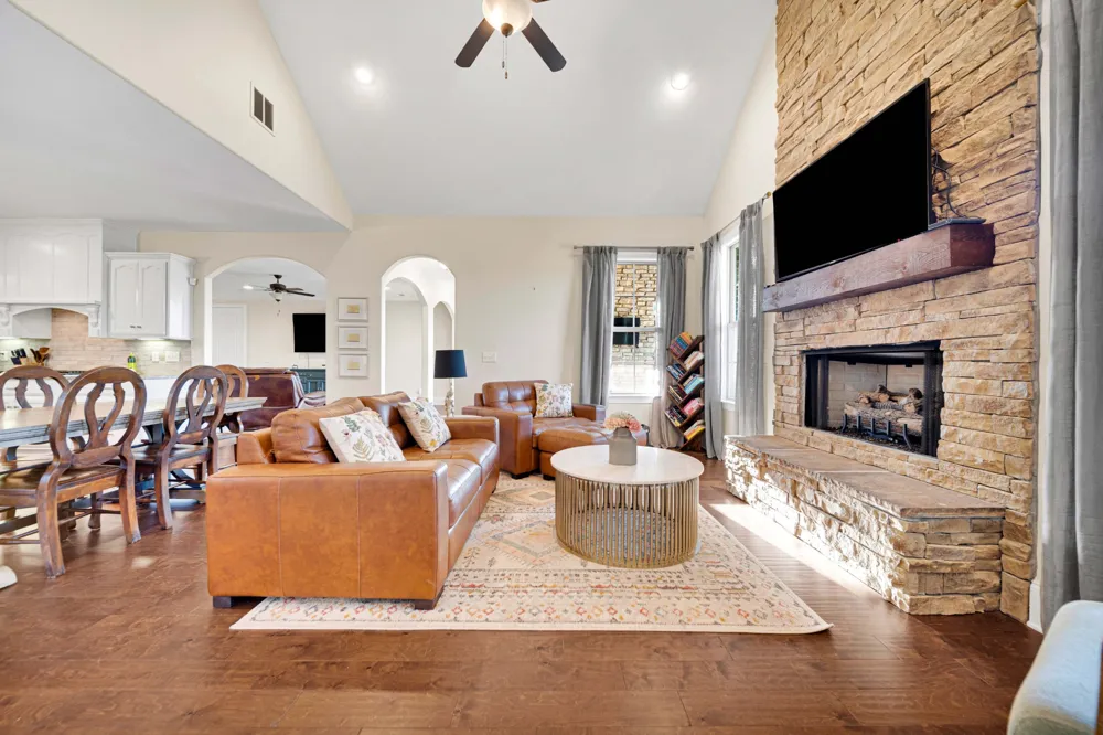 711 Shute Ln Hendersonville, TN 37075
