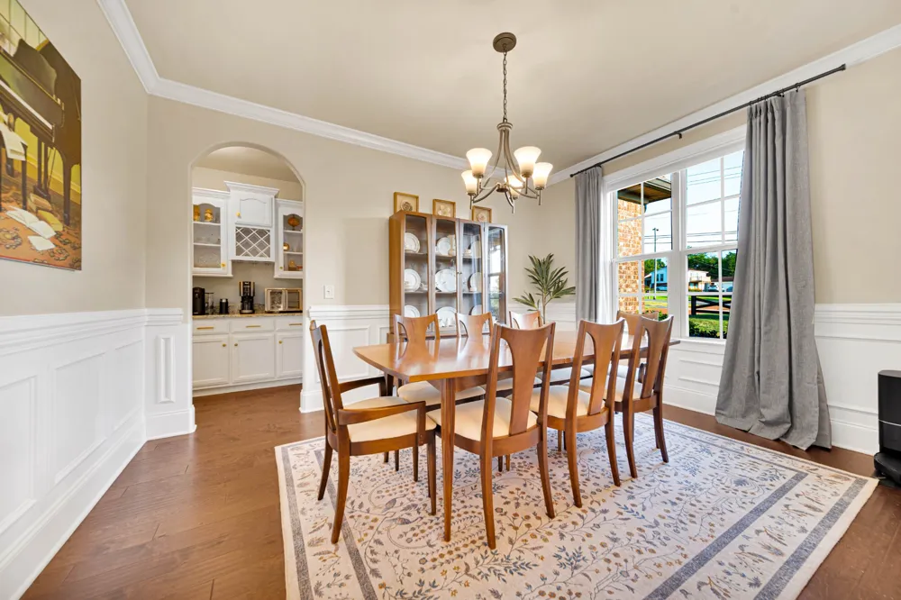 711 Shute Ln Hendersonville, TN 37075