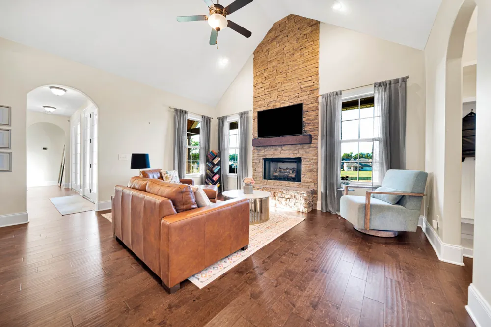 711 Shute Ln Hendersonville, TN 37075