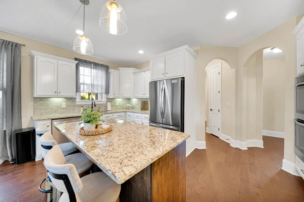 711 Shute Ln Hendersonville, TN 37075