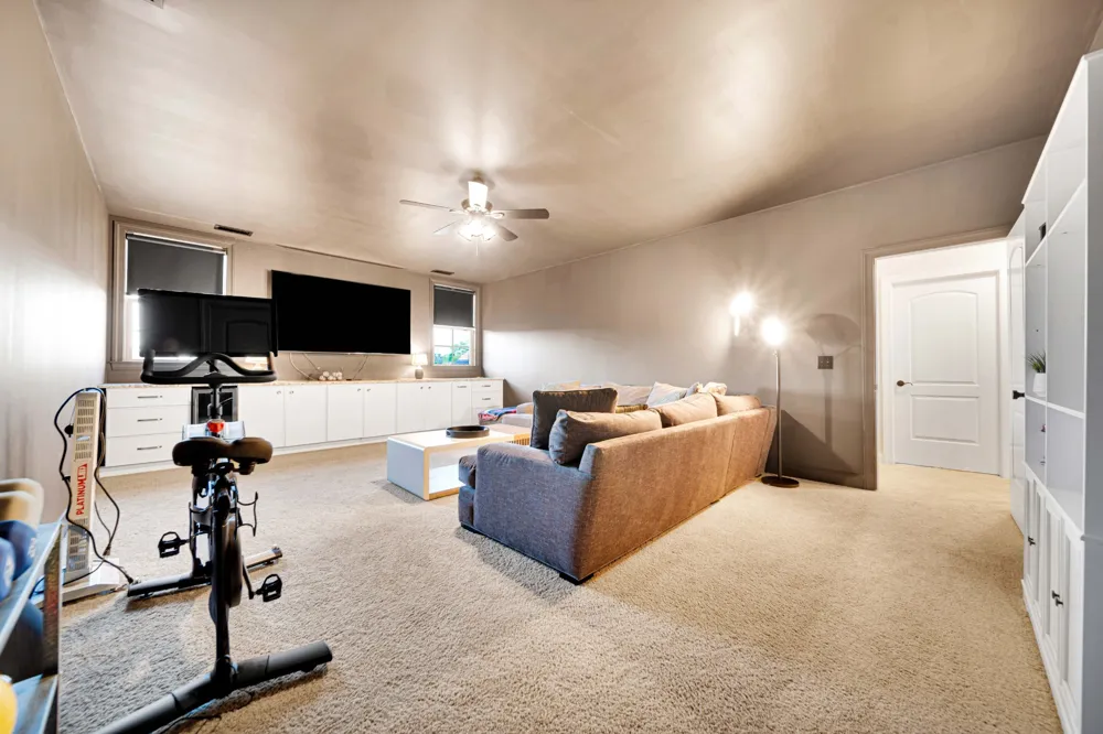 711 Shute Ln Hendersonville, TN 37075