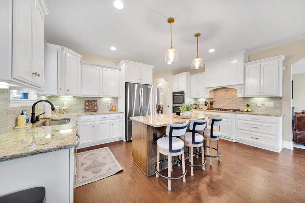 711 Shute Ln Hendersonville, TN 37075