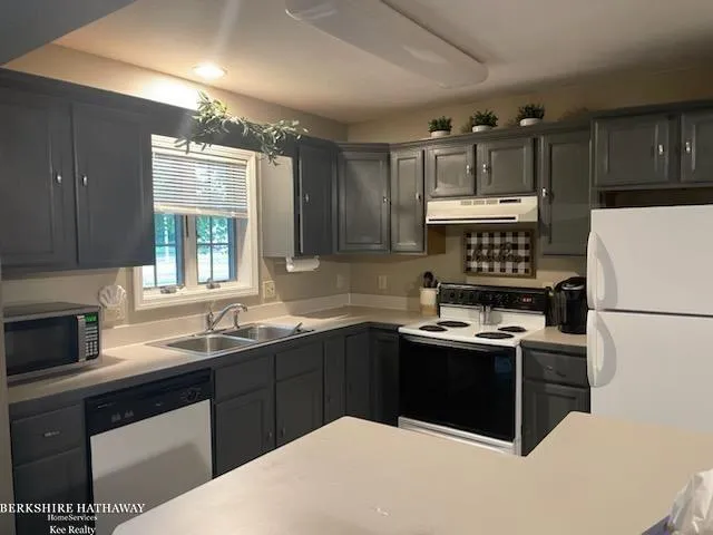 1512 E Gaylord Street Mt Pleasant City, MI 48858
