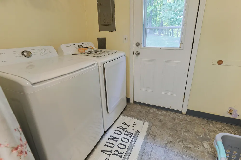 14910 Boyle Lake Road Weesaw Township, MI 49107