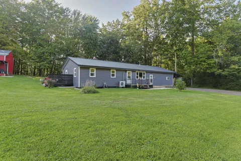 14910 Boyle Lake Road