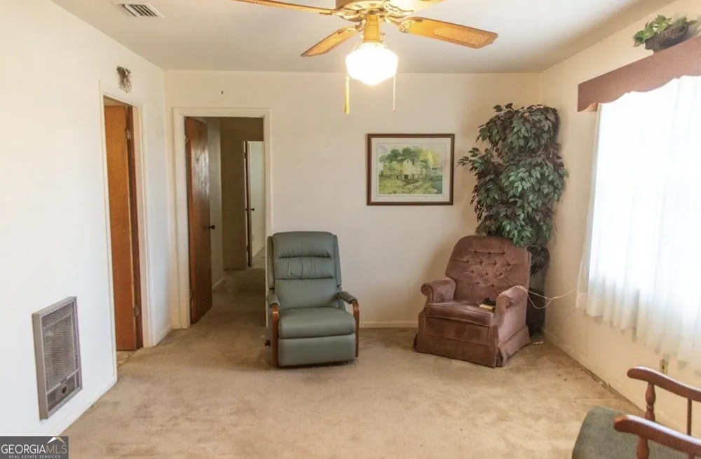 2817 Cherokee St Waycross, GA 31503