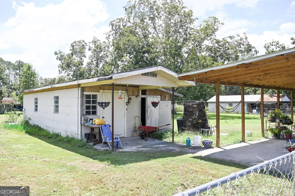 2817 Cherokee St Waycross, GA 31503