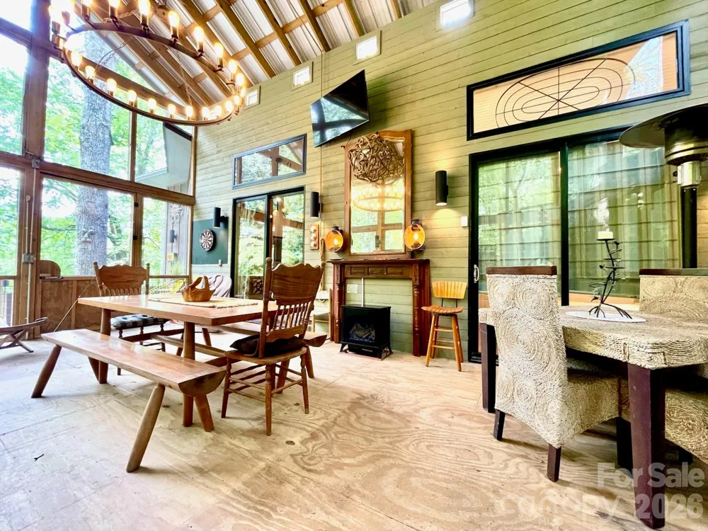 97 Fairway Drive Black Mountain, NC 28711