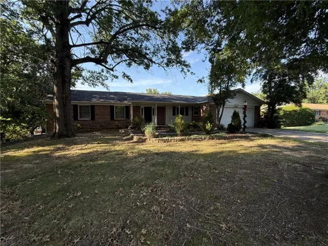 1612 Brentwood Drive