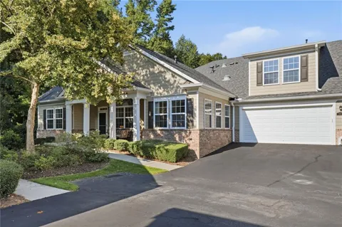 2617 Grapevine Circle #601