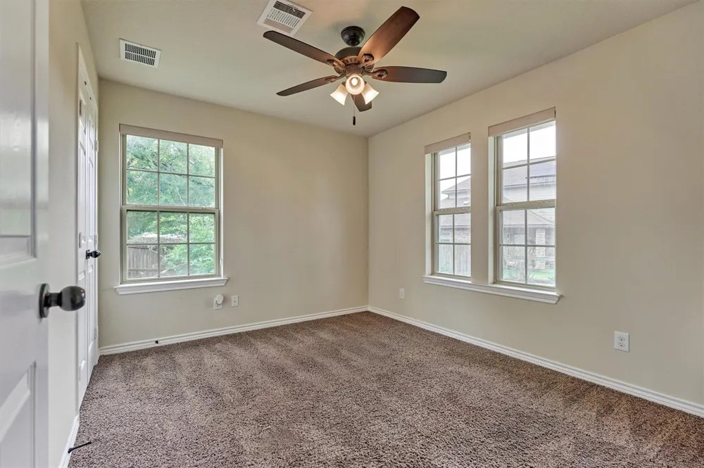 15031 Port Circle Willis, TX 77318