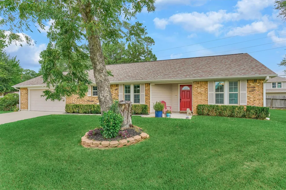 15031 Port Circle Willis, TX 77318