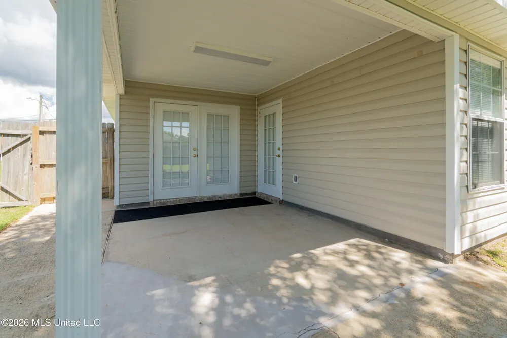 18035 Allen Road Long Beach, MS 39560