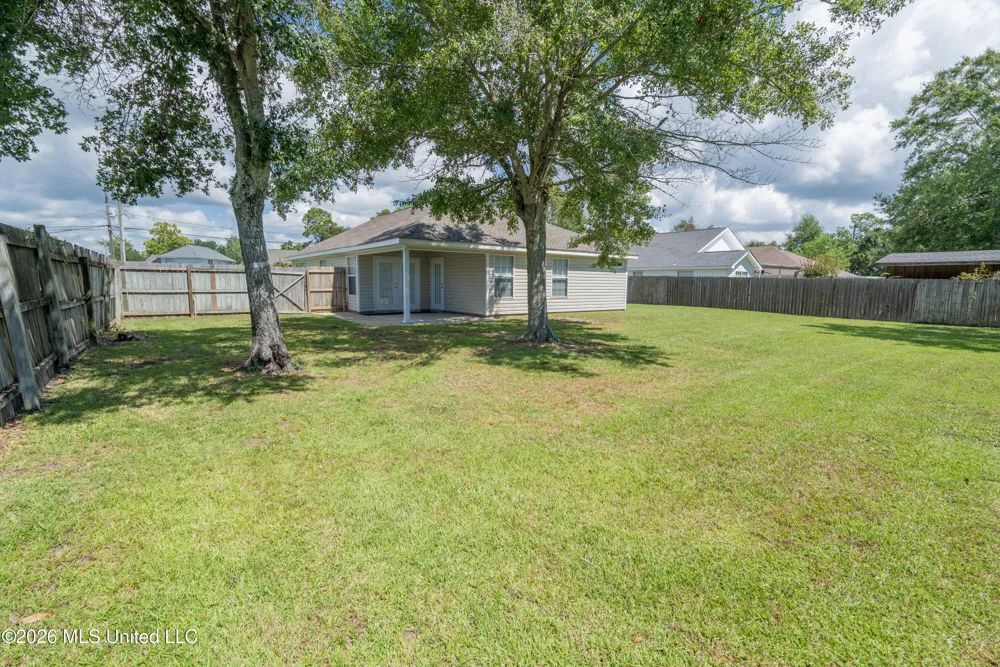 18035 Allen Road Long Beach, MS 39560