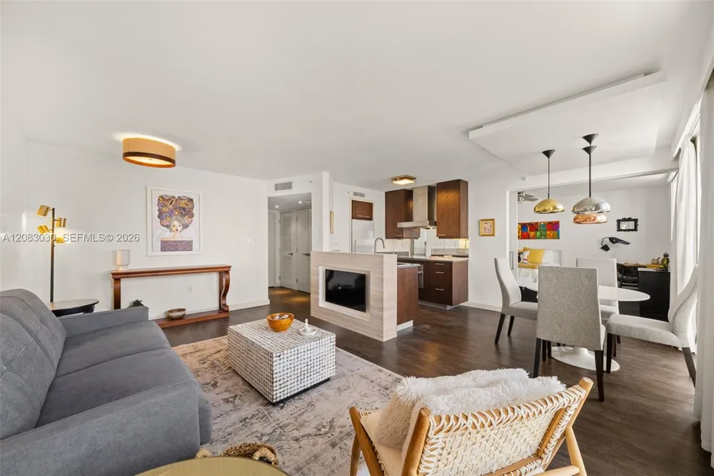 1688 West Ave #806 Miami Beach, FL 33139