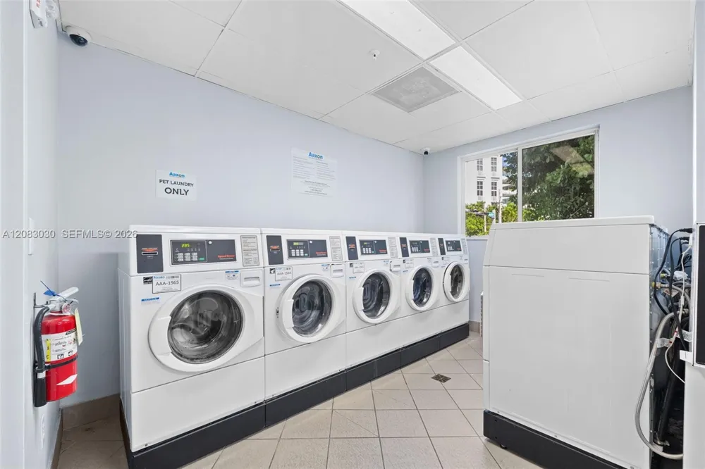 1688 West Ave #806 Miami Beach, FL 33139