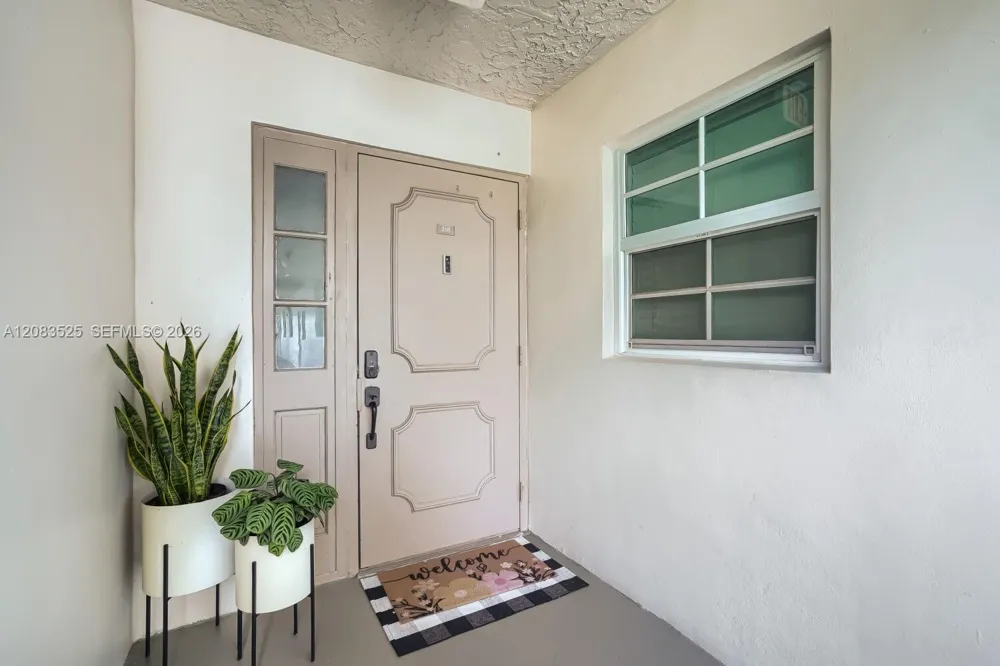 9311 Orange Grove Dr #316 Davie, FL 33324