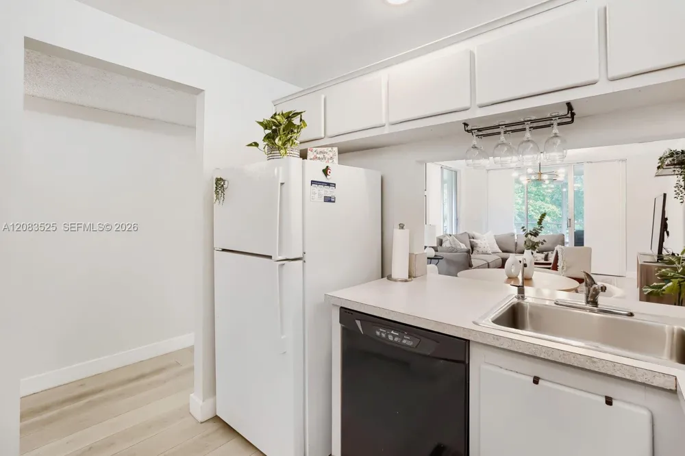 9311 Orange Grove Dr #316 Davie, FL 33324