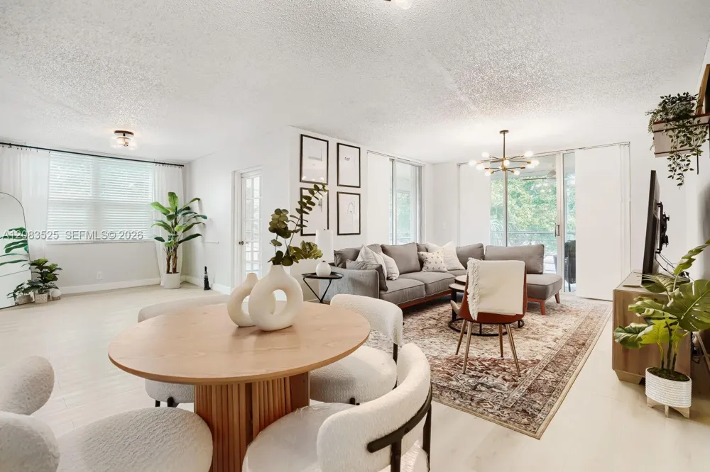 9311 Orange Grove Dr #316 Davie, FL 33324