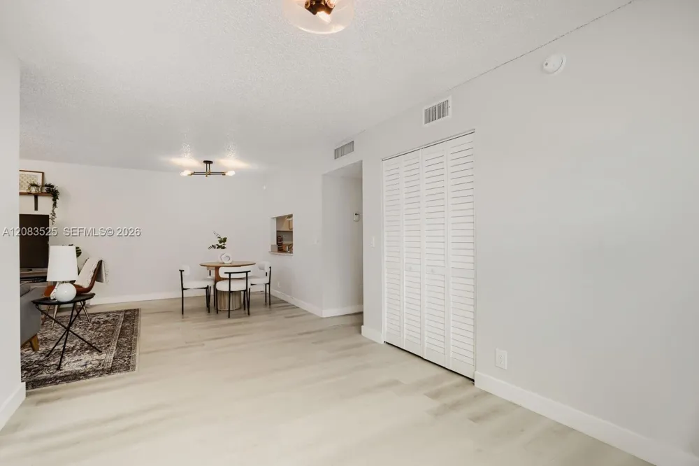 9311 Orange Grove Dr #316 Davie, FL 33324