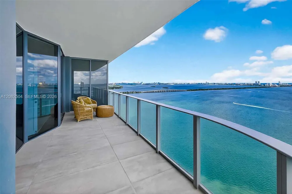 700 NE 24th St #3007 Miami, FL 33137