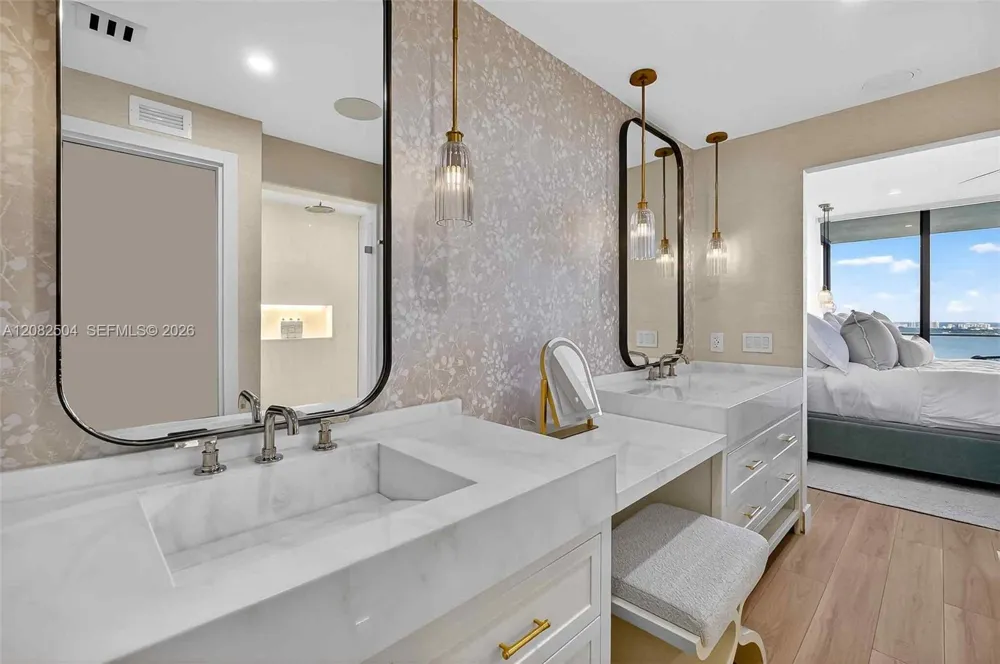 700 NE 24th St #3007 Miami, FL 33137