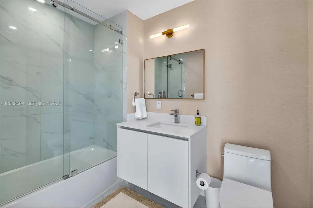 700 NE 24th St #3007 Miami, FL 33137