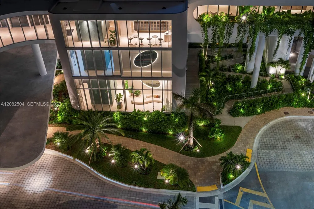 700 NE 24th St #3007 Miami, FL 33137