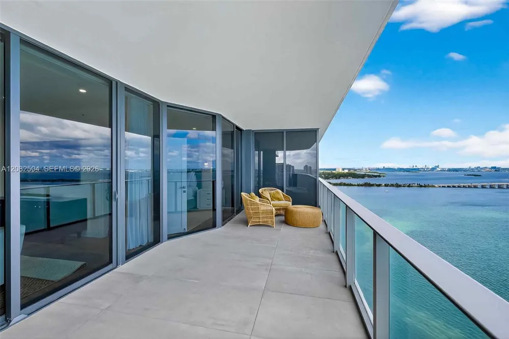 700 NE 24th St #3007 Miami, FL 33137