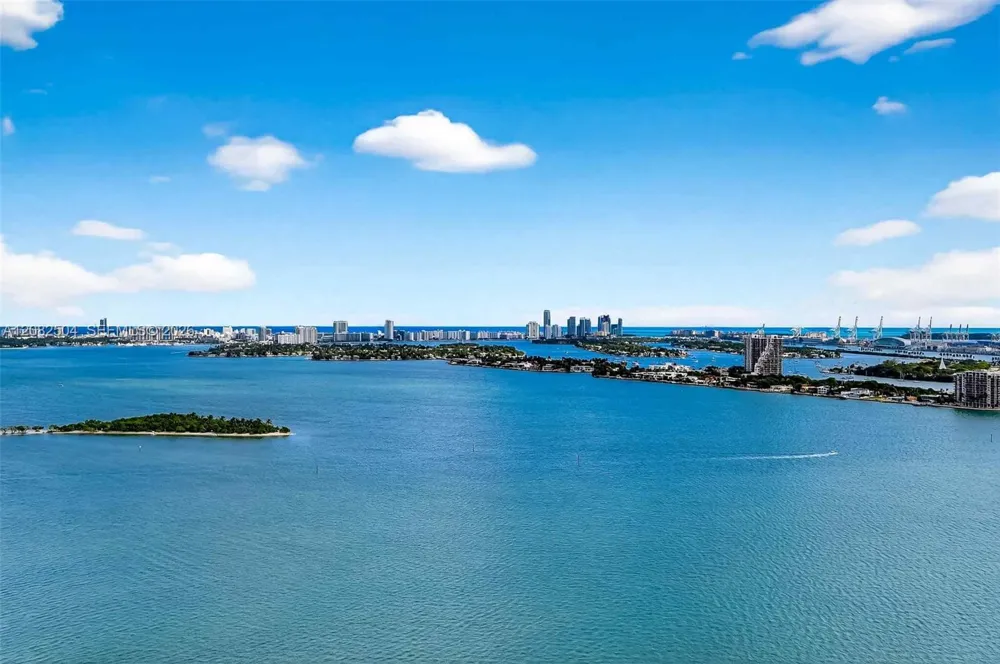 700 NE 24th St #3007 Miami, FL 33137