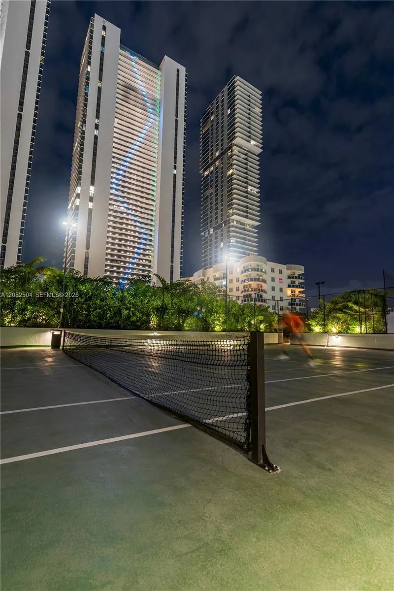 700 NE 24th St #3007 Miami, FL 33137