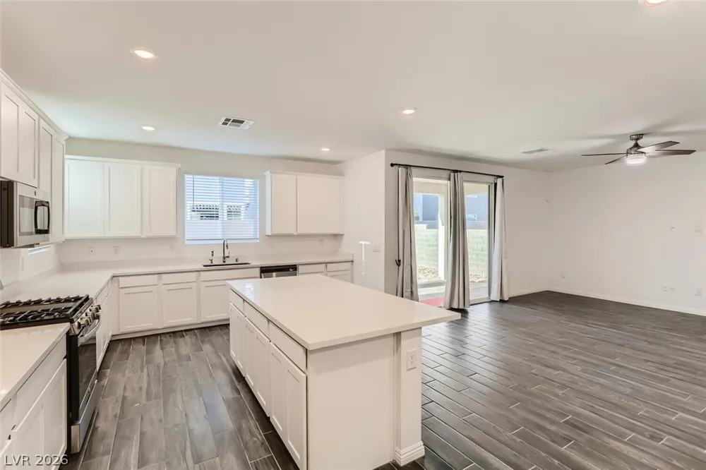 4208 Bayley Skye Las Vegas, NV 89141
