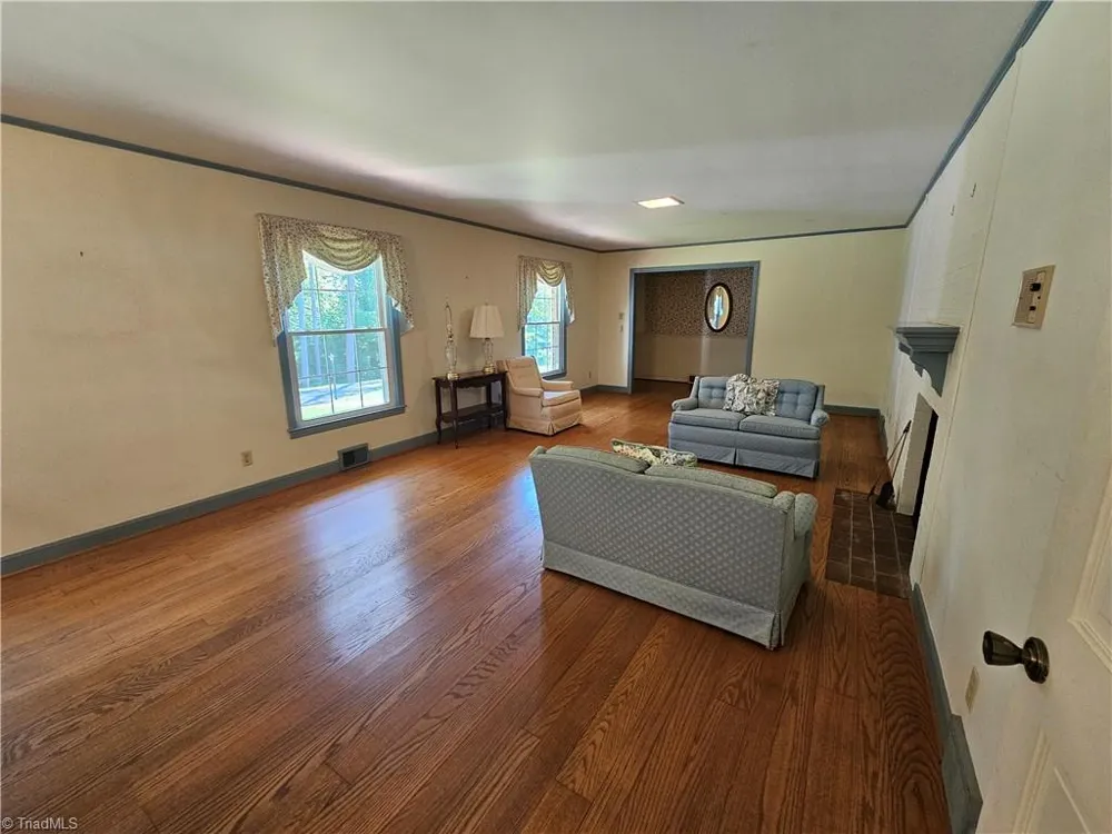 143 James Street Elkin, NC 28621