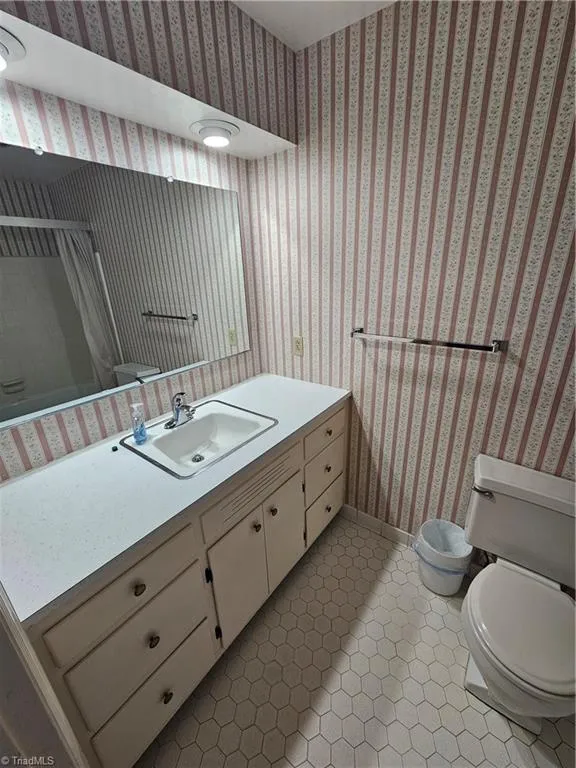143 James Street Elkin, NC 28621