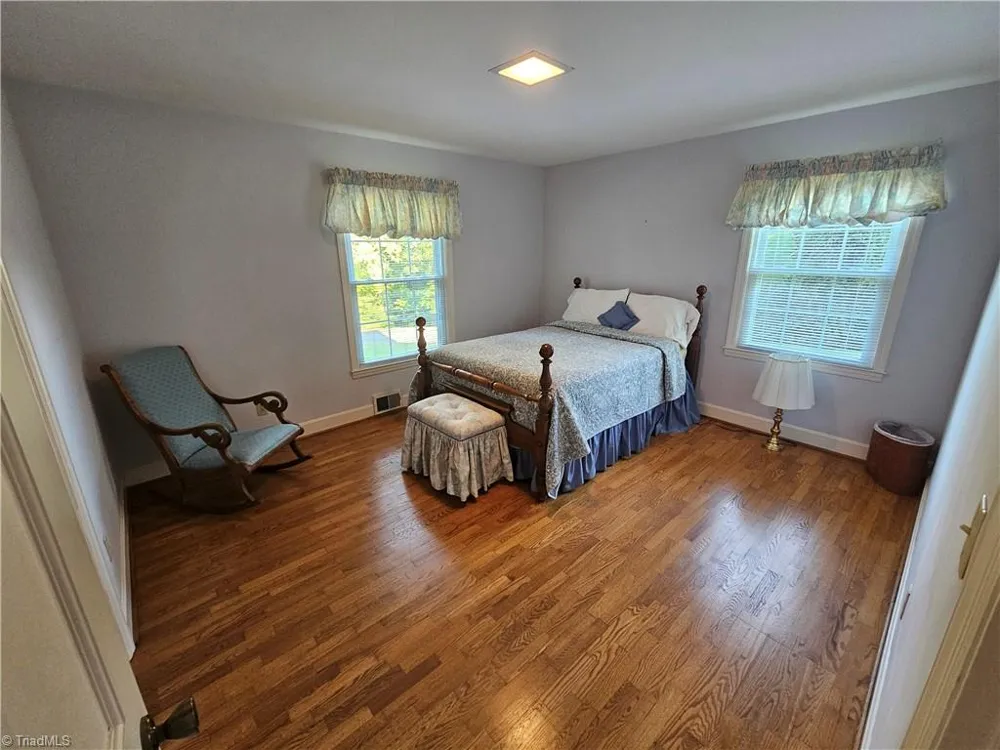 143 James Street Elkin, NC 28621
