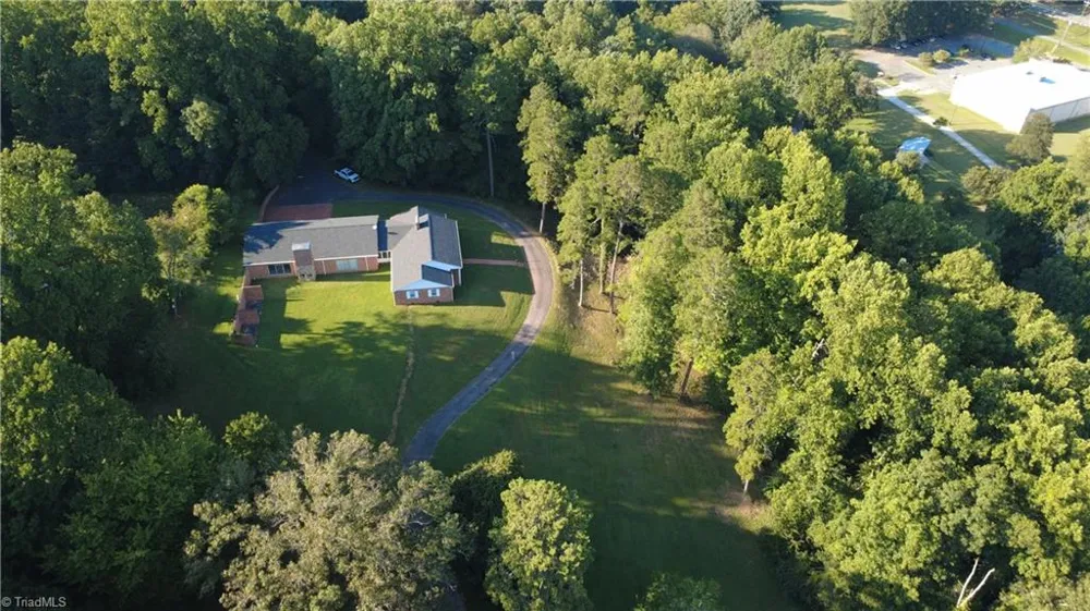 143 James Street Elkin, NC 28621