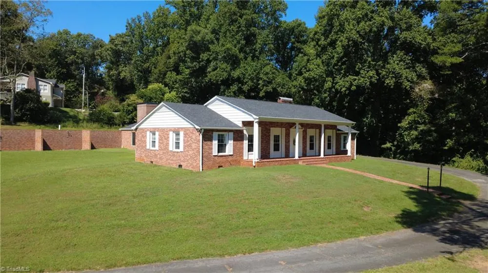143 James Street Elkin, NC 28621