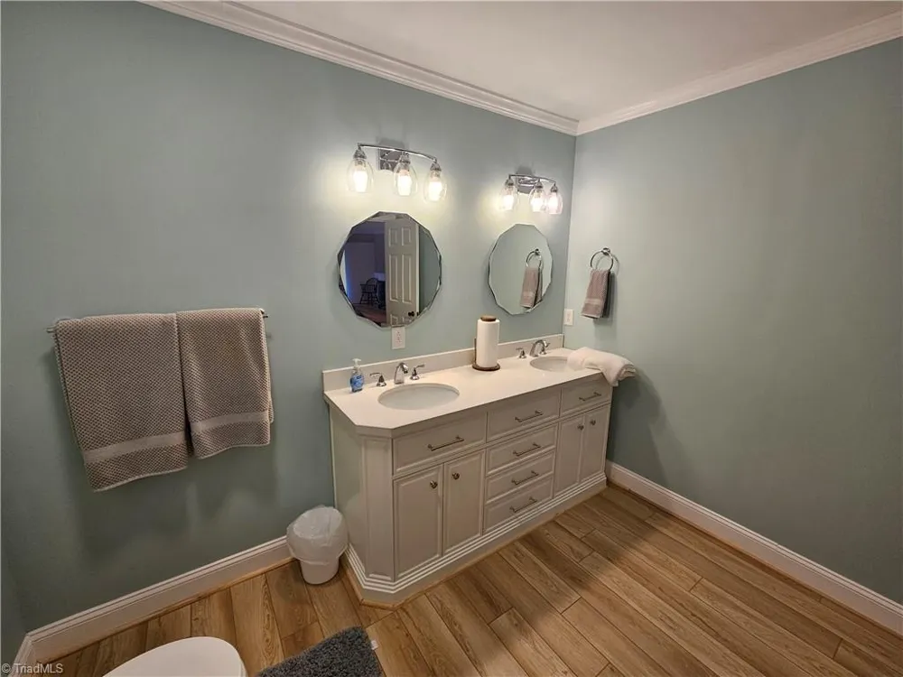 143 James Street Elkin, NC 28621