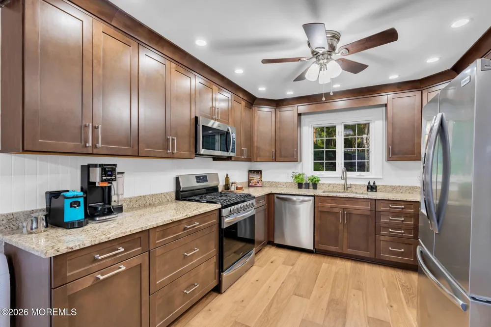 212 Linden Avenue Highlands, NJ 07732