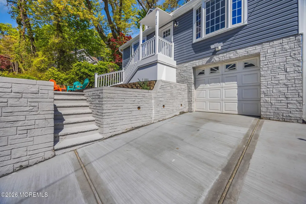 212 Linden Avenue Highlands, NJ 07732