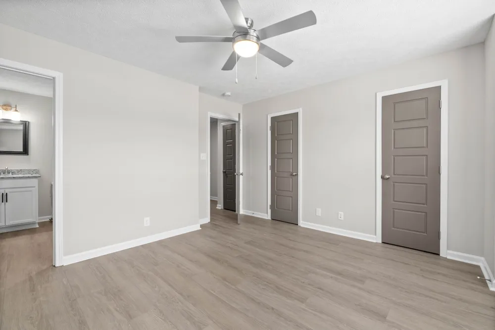 313 Longshadow Trl #E Clarksville, TN 37043