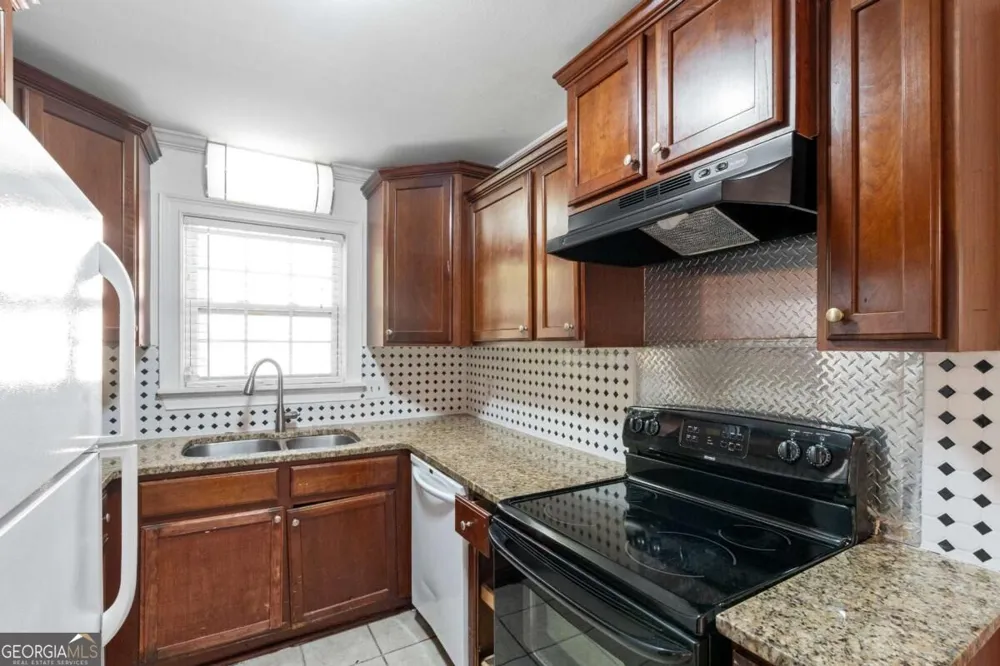 2749 Preston DR Decatur, GA 30034