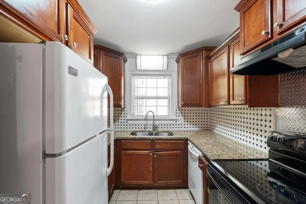 2749 Preston DR Decatur, GA 30034