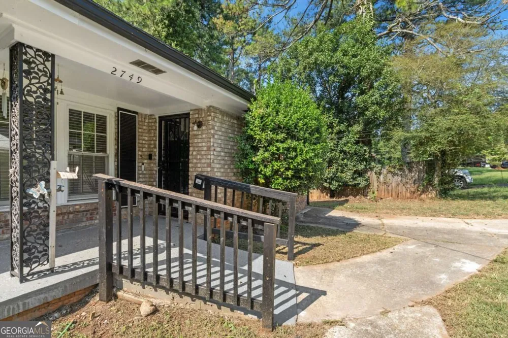 2749 Preston DR Decatur, GA 30034