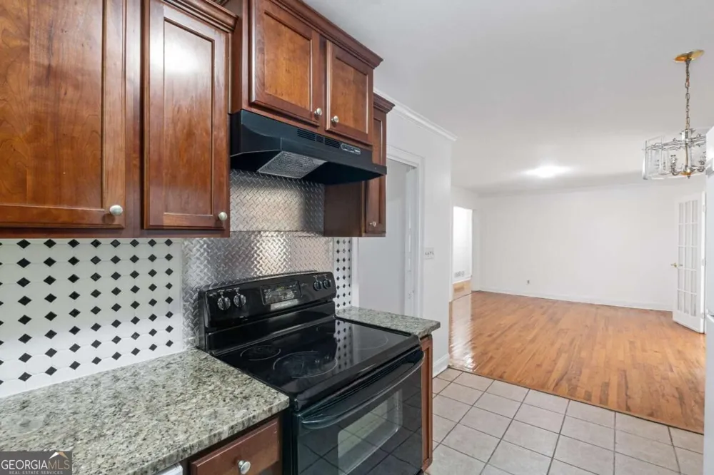 2749 Preston DR Decatur, GA 30034