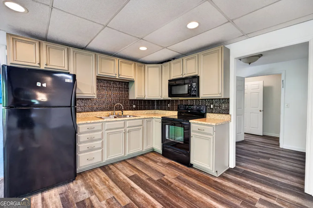 2090 Double Creek LN Alpharetta, GA 30004