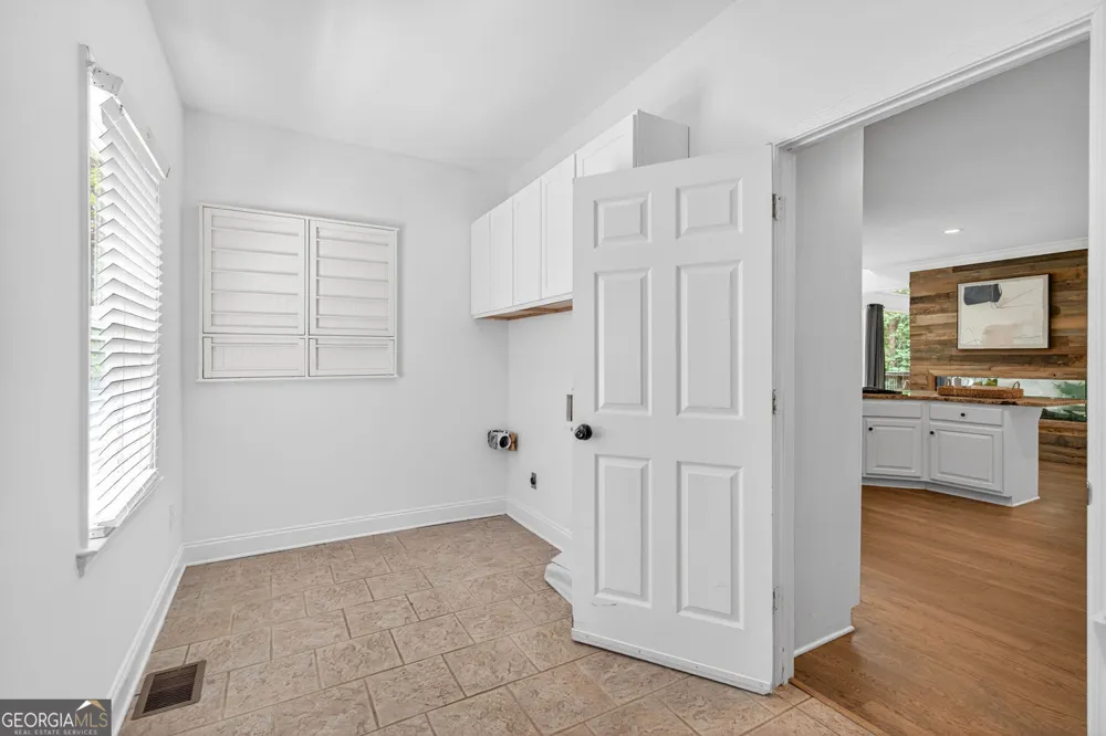 2090 Double Creek LN Alpharetta, GA 30004