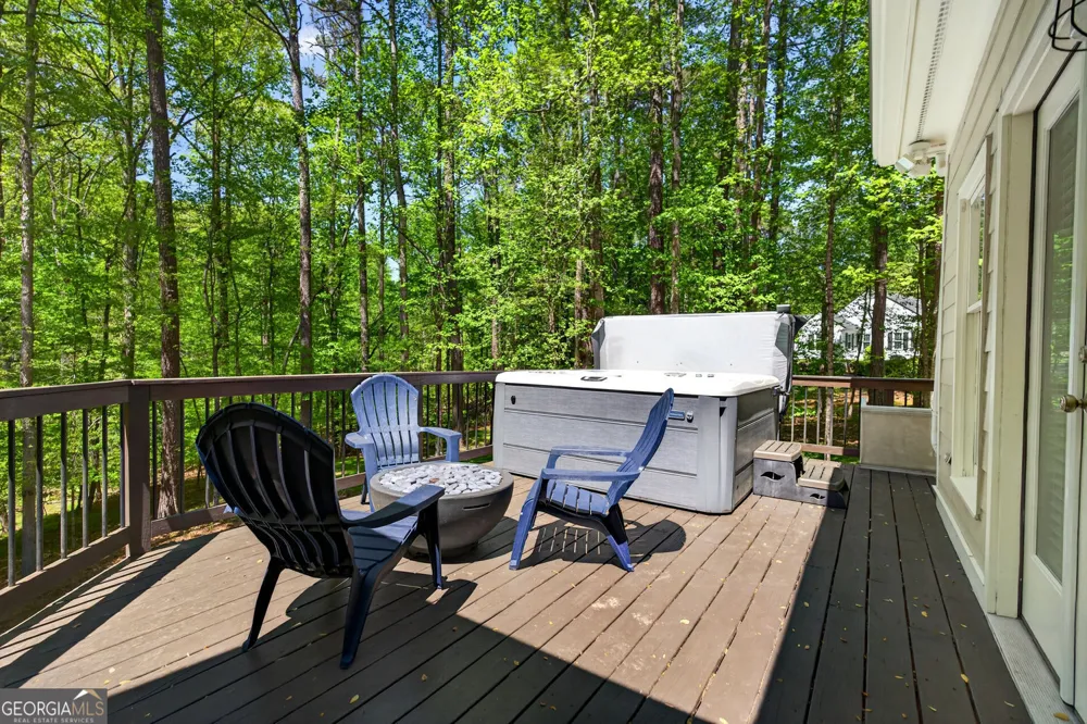 2090 Double Creek LN Alpharetta, GA 30004